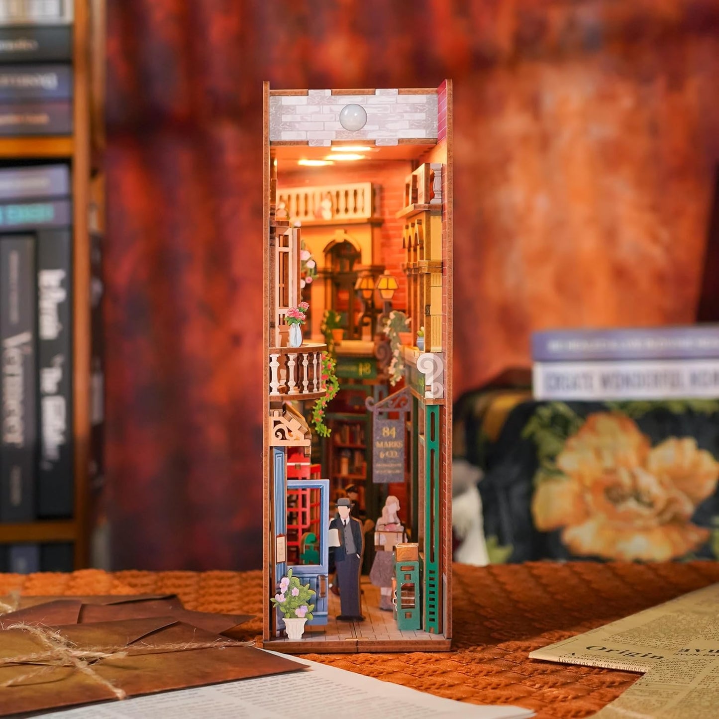84 Charing Cross Road Könyvkuckó Tonecheer 178 darabos kirakó puzzle (TC - TQ114 6971683351144) - puzzlegarden