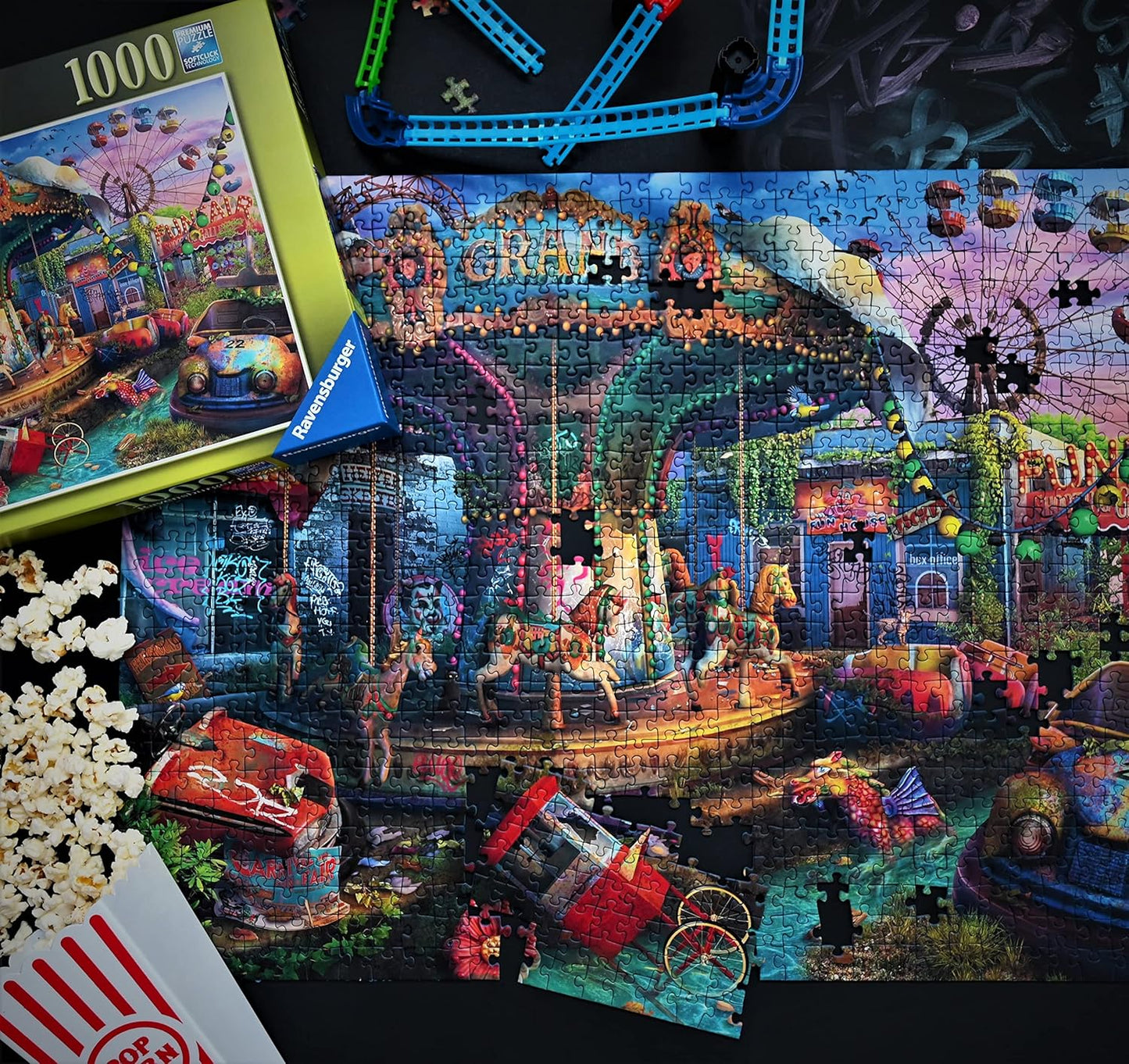 Elhagyatott Helyek - Zord Karnevál Ravensburger 1000 darabos kirakó puzzle (RA - 12000487) - puzzlegarden