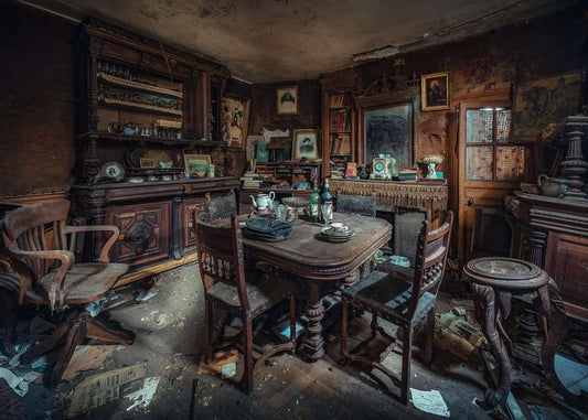 Lost Places - Bizarr étkező Ravensburger 1000 darabos kirakó puzzle (RA - 17361) - puzzlegarden