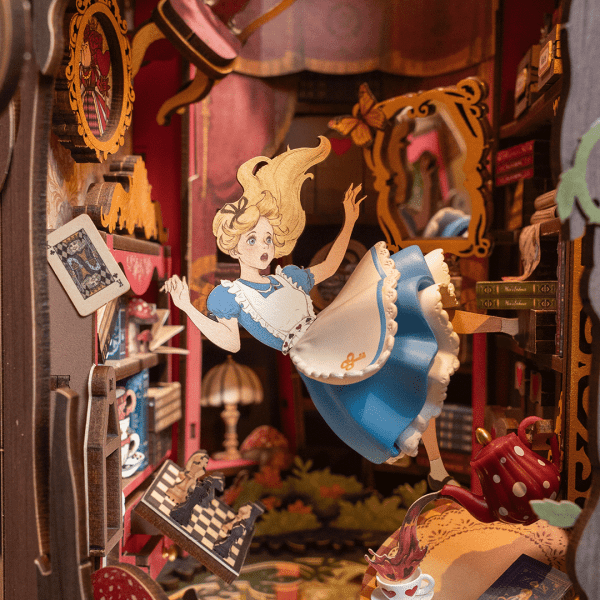 Rolife - Alice Kalandjai Robotime 300 darabos kirakó puzzle (RO - TGB12) - puzzlegarden